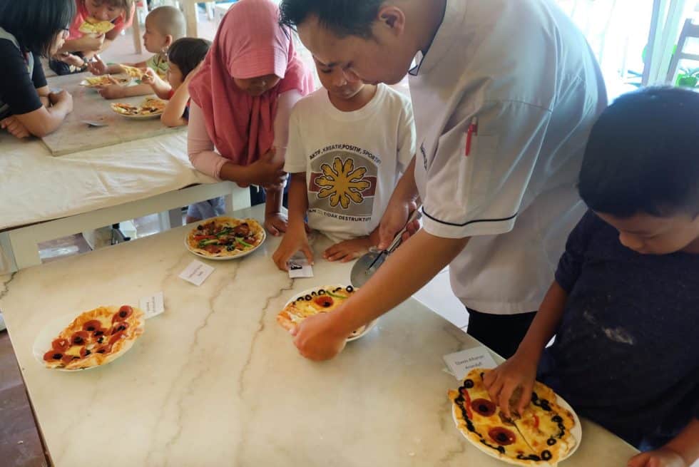 Mengenal Budaya Kuliner Italia dari Nanamia Pizzeria | Nanamia Pizzeria - Latar Belakang Mengapa Permainan Tradisional Perlu Dilestarikan